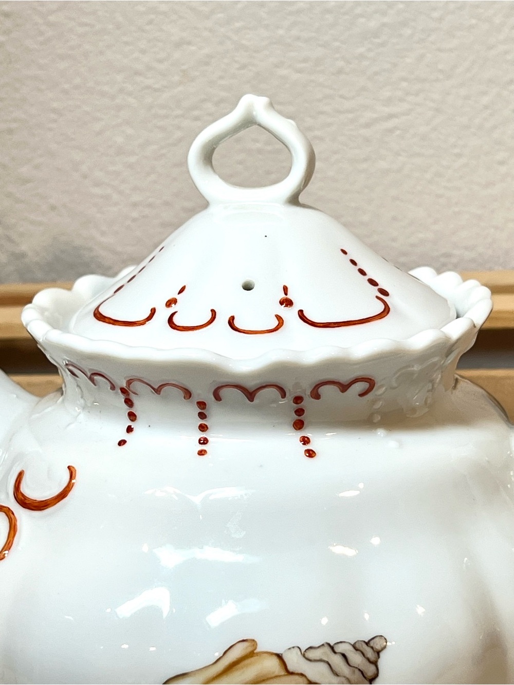 White Porcelain Teapot w Seashell Design | Japanese Kakiemon Style Scrollwork - Picture 2 of 15